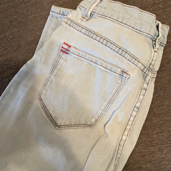 GUC distressed Ou BDG skinny jeans - Picture 1 of 3